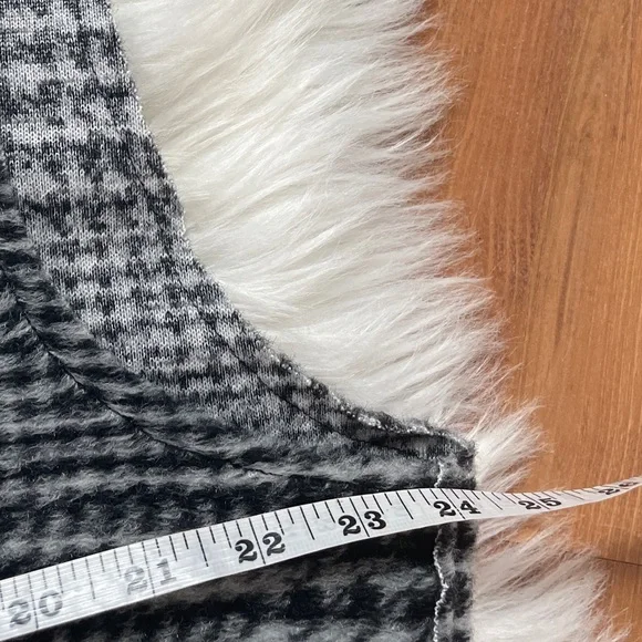 Black Gray Plaid Long Vest Plus Size XXL - Picture 12 of 12